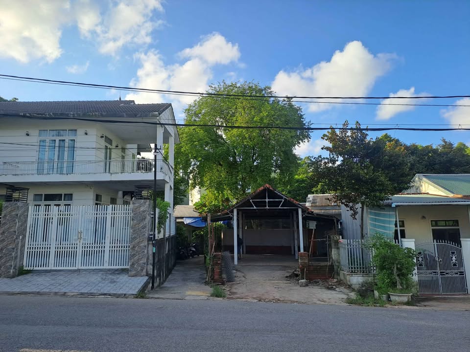 Cho thuê mặt bằng kinh doanh tại 52 Lê Ngô Cát, Thủy Xuân, 120m² - Vị trí đắc địa, thuận lợi kinh doanh!