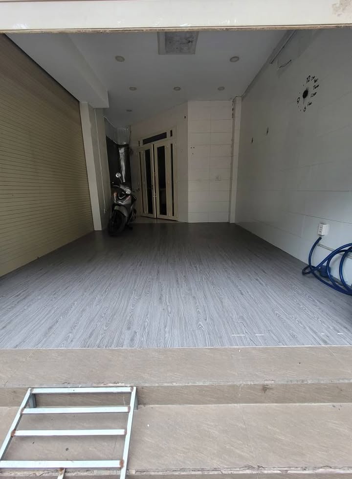 Mặt bằng kinh doanh cho thuê quận Bình Tân - Vị trí đắc địa, phù hợp làm tóc, nails