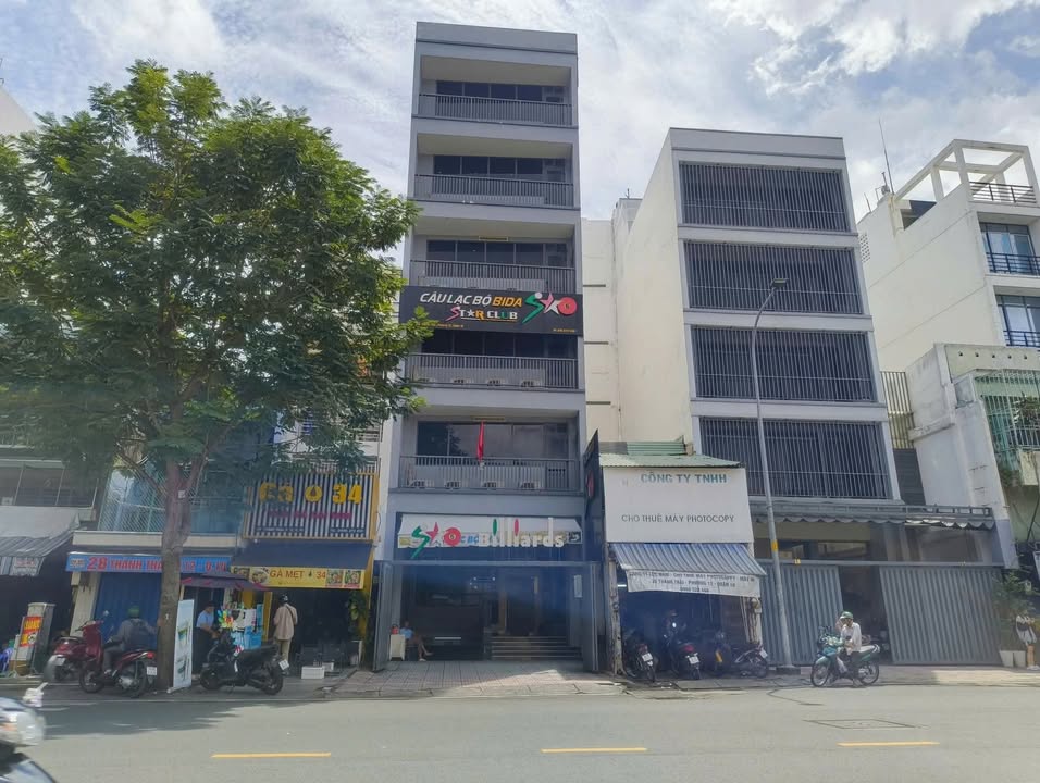 Cho thuê nhà mặt tiền Thành Thái, Quận 10 - Diện tích 210m², thang máy, giá thỏa thuận!