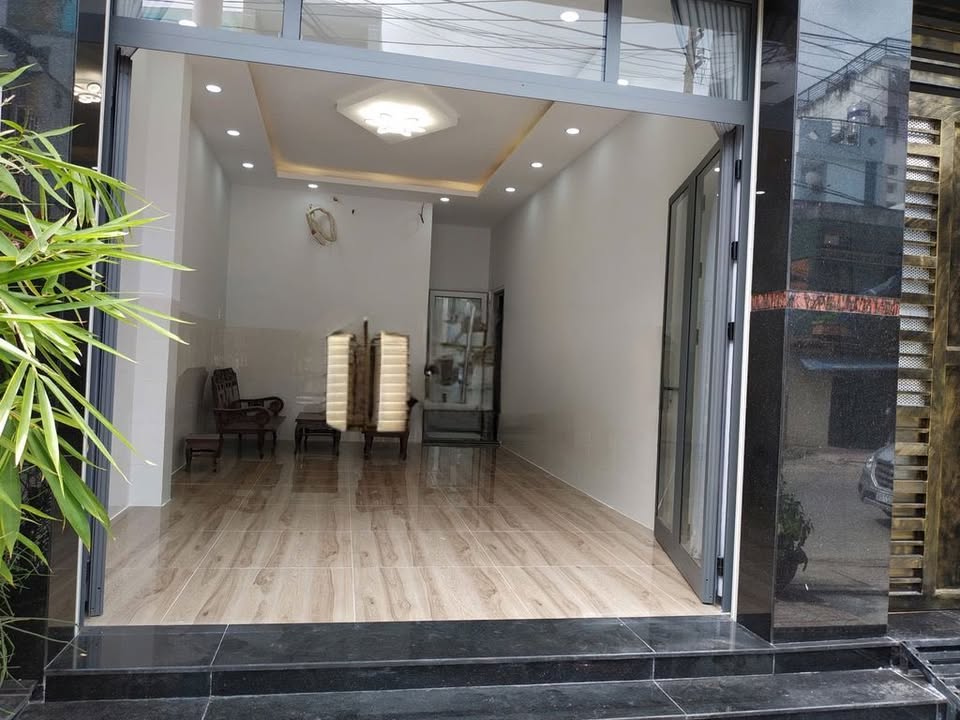 Mặt bằng kinh doanh cho thuê Dương Bá Trạc, Quận 8, 32m² - Phù hợp làm nail, tóc