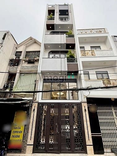 Nhà phố hiện đại có thang máy đường Cách Mạng Tháng Tám, Quận Tân Bình 248m² giá 16.9 tỷ - Đầu tư sinh lời ngay!