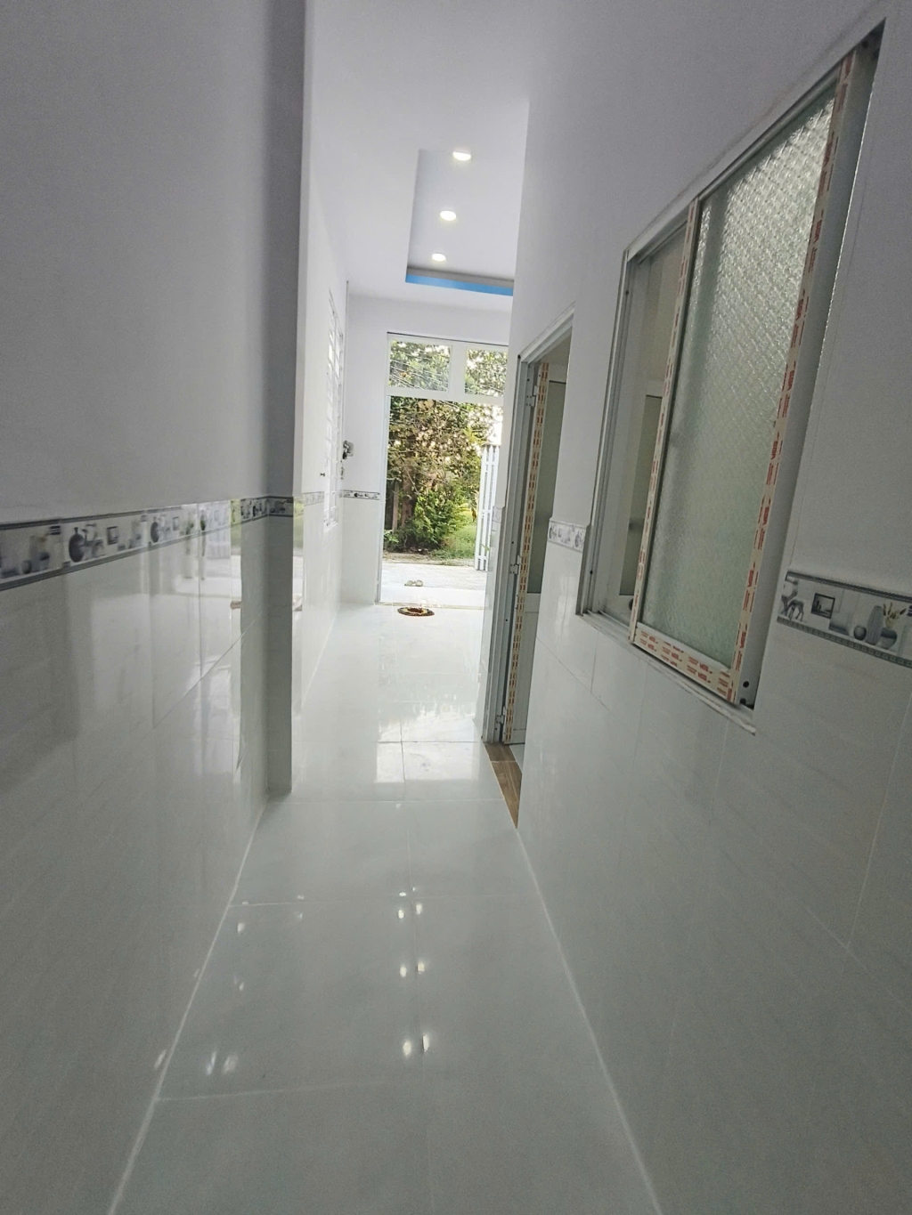 Nhà biệt thự sân vườn 8x18m Hóc Môn 1.1 tỷ - Chính chủ bán gấp!