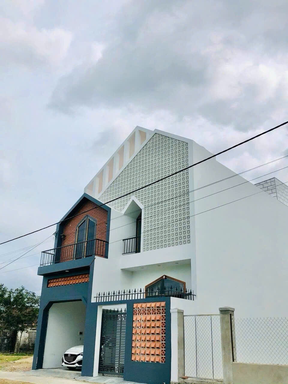 Nhà riêng Diên Khánh 95m² giá 2.7 tỷ - Thiết kế hiện đại, view đẹp!