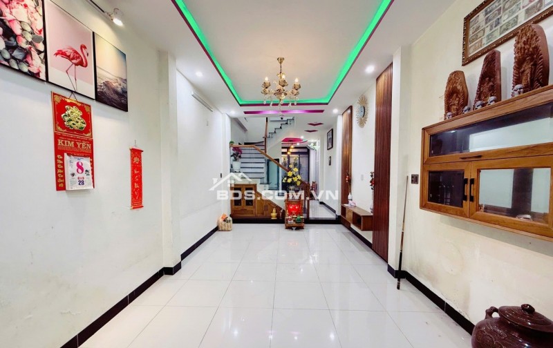Nhà đẹp 3 tầng 60m² K296 Núi Thành, Hòa Cường Bắc, Hải Châu - Giá chỉ 5.2 tỷ!