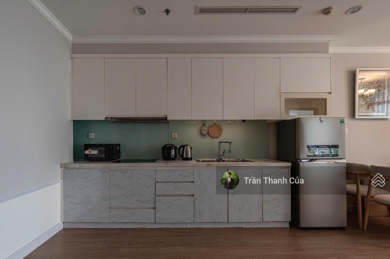 Căn hộ Vinhomes Central Park 81.7m² giá 11.8 tỷ - Sổ hồng sang tên dễ dàng!