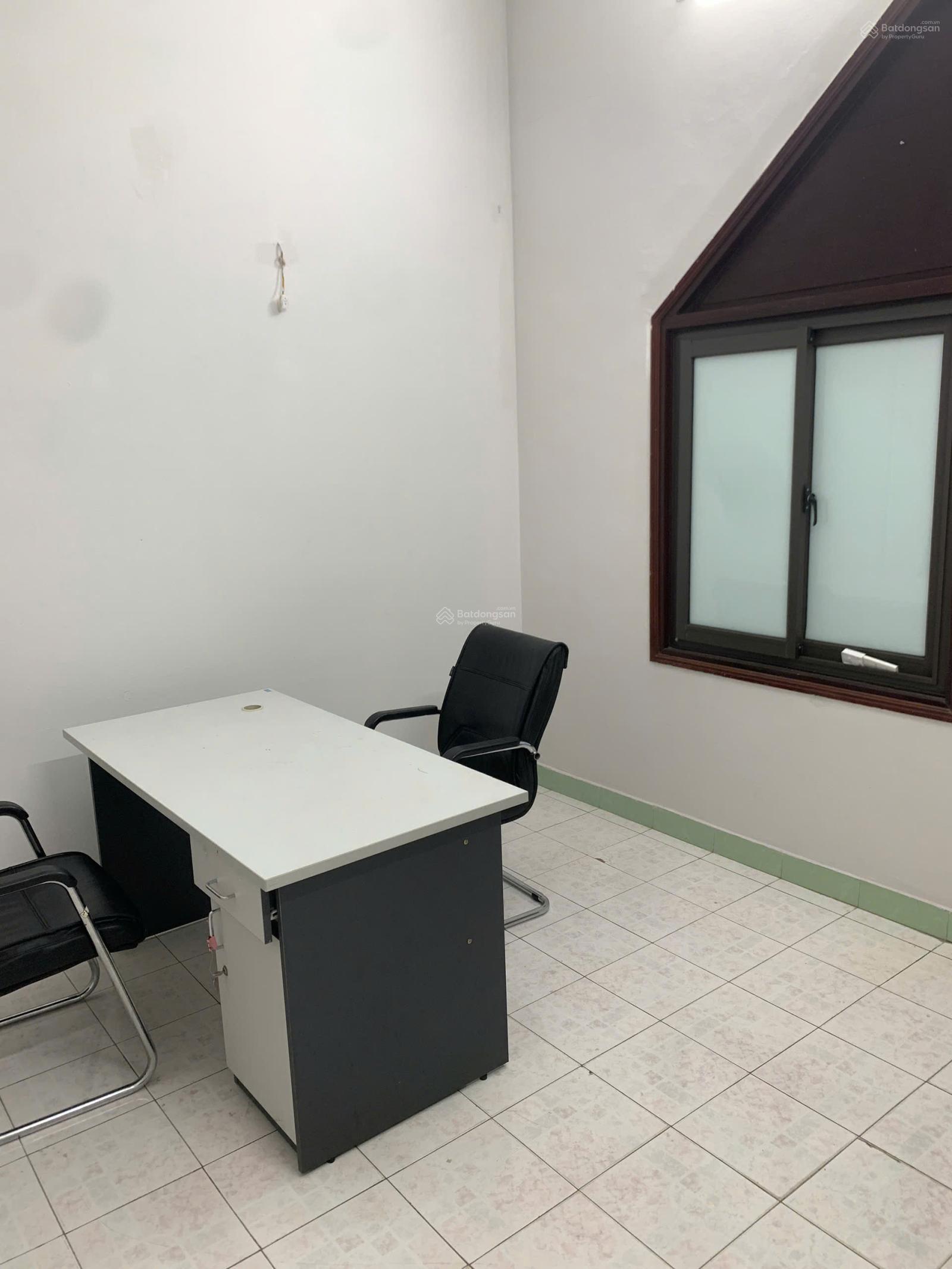 Cho thuê văn phòng 15m² tại Khuất Duy Tiến - Giá chỉ 3 triệu/tháng, sẵn nội thất!