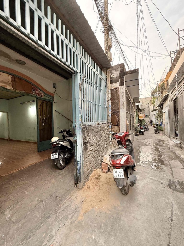 Nhà C4 Nguyễn Thị Kiểu, Tân Thới Hiệp 60m² giá 3.68 tỷ - Sát mặt tiền đường, gần Metro!
