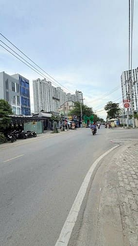 Nhà mặt tiền Hoàng Quốc Việt, Quận 7 - 500m², thu nhập thụ động 50 triệu/tháng!