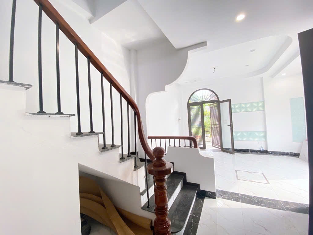 Nhà đẹp phường Kiến Hưng, quận Hà Đông 35m² giá 8.4 tỷ - View triệu đô, lô góc 3 thoáng!