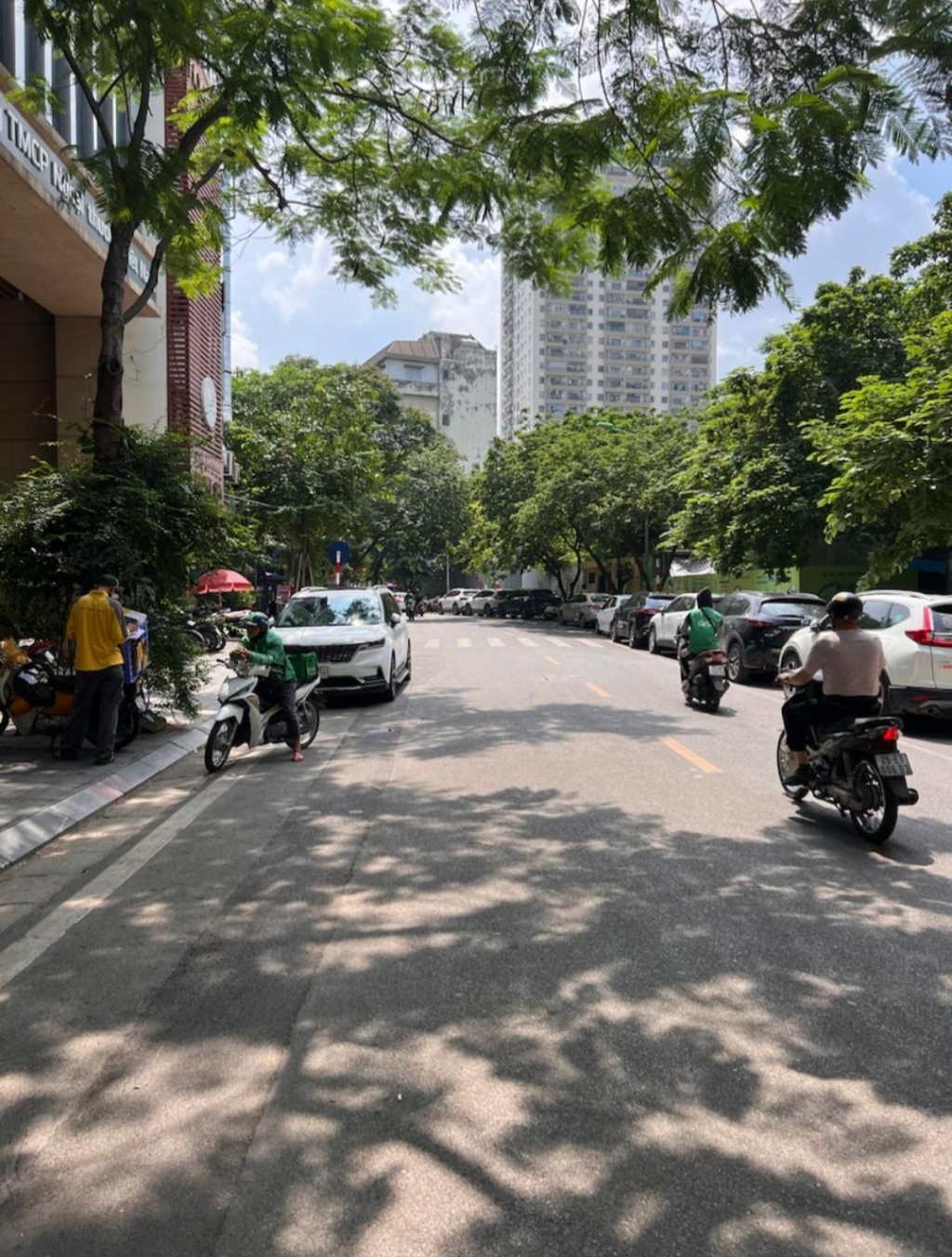 Bán mặt phố Hoà Mã 117m² giá 105 tỷ - Đầu tư sinh lời ngay lập tức!