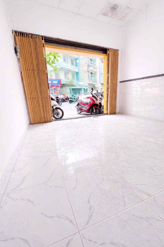 Văn phòng cho thuê Gò Vấp 40m² giá 7.8 triệu - NVS riêng, hỗ trợ tìm phòng!
