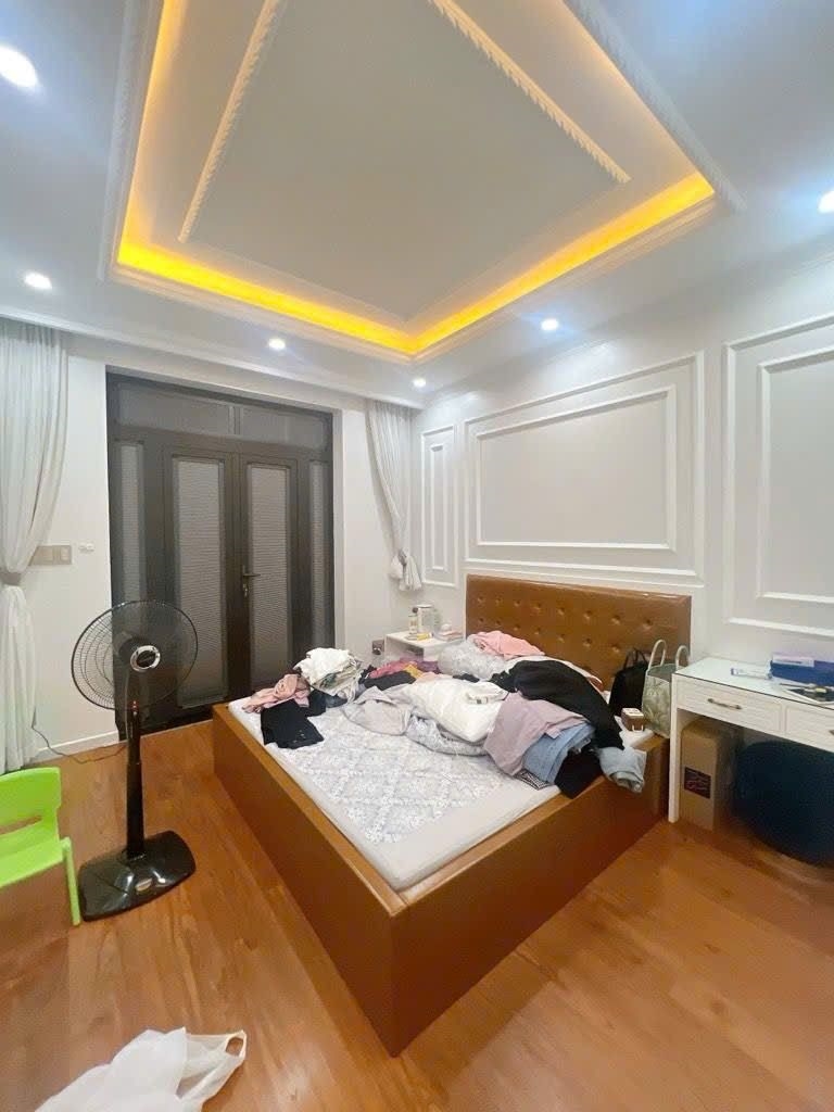 Nhà Lê Thúc Hoạch 78m² - 4 tầng BTCT, 5 phòng ngủ - Chỉ 9.7 tỷ, sẵn sàng vào ở!