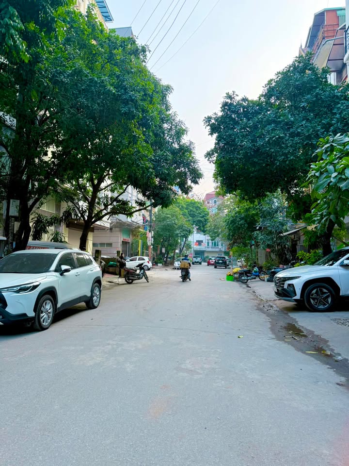 Đất nền Cầu Giấy 79m² - 2 mặt ô tô tránh, giá đầu tư hấp dẫn!