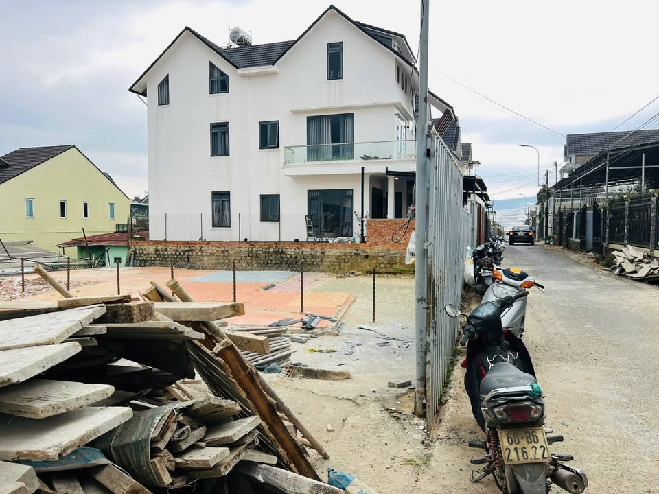 Đất nền Đường Hồ Xuân Hương P12 Đà Lạt 205m² giá 6.9 tỷ - Sổ riêng xây dựng