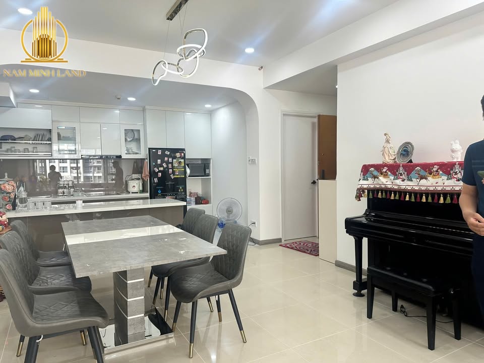 Căn hộ Saigon Pearl Quận Bình Thạnh 134m² giá 14 tỷ - Full nội thất, view sông tuyệt đẹp!