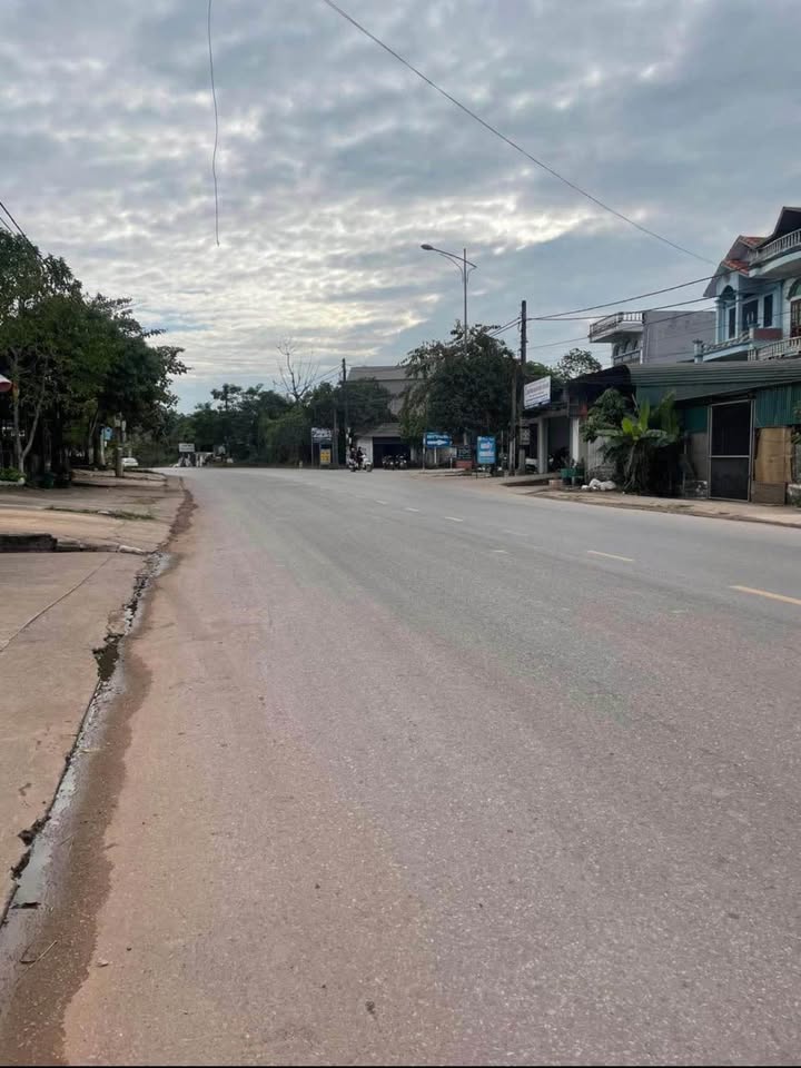 Đất nền mặt tiền Quốc lộ 18, xã Hải Đông, 589m² - Đầu tư lý tưởng!