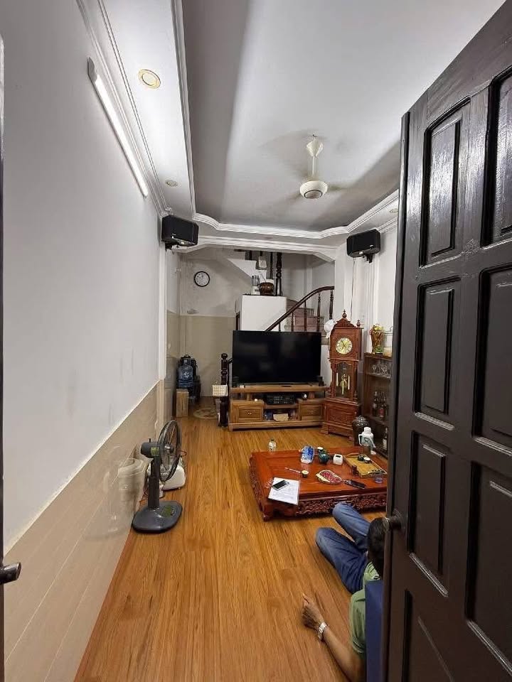 Nhà phố Nhật Tảo, Bắc Từ Liêm 29m² giá 6 tỷ - Sổ đỏ chính chủ, ngõ ô tô vào được!