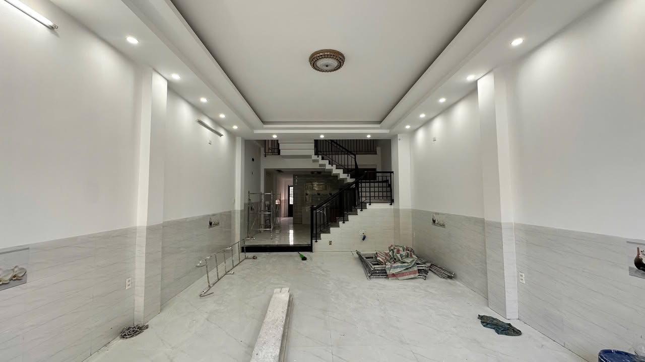 Nhà 3 tầng Hẻm Đường Thanh Lương 16, Quận Cẩm Lệ - 100m² giá 7.7 tỷ - Vị trí đẹp, hướng Đông Nam!