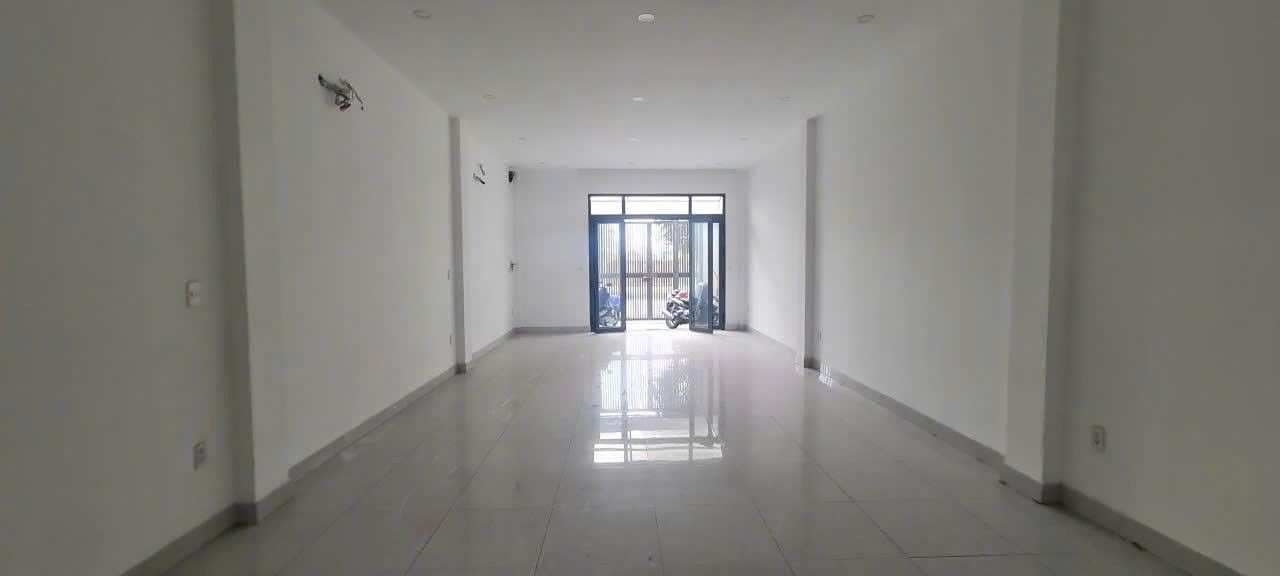 Nhà mặt tiền Đường M1, Bình Hưng Hoà B, Bình Tân 100m² giá 25 triệu - Thang máy hiện đại!