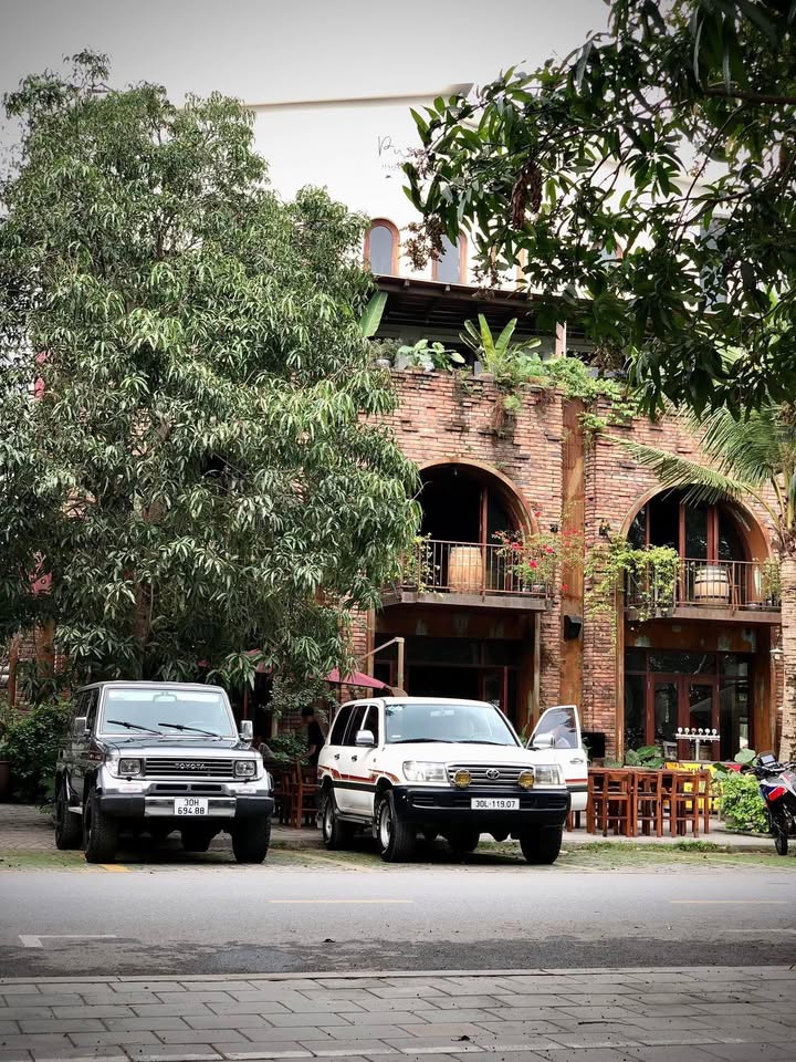 Cho thuê nhà mặt phố Nguyễn Trường Tộ, Quận Ba Đình 160m² - Nhà hàng sẵn form, khách qua lại tấp nập!