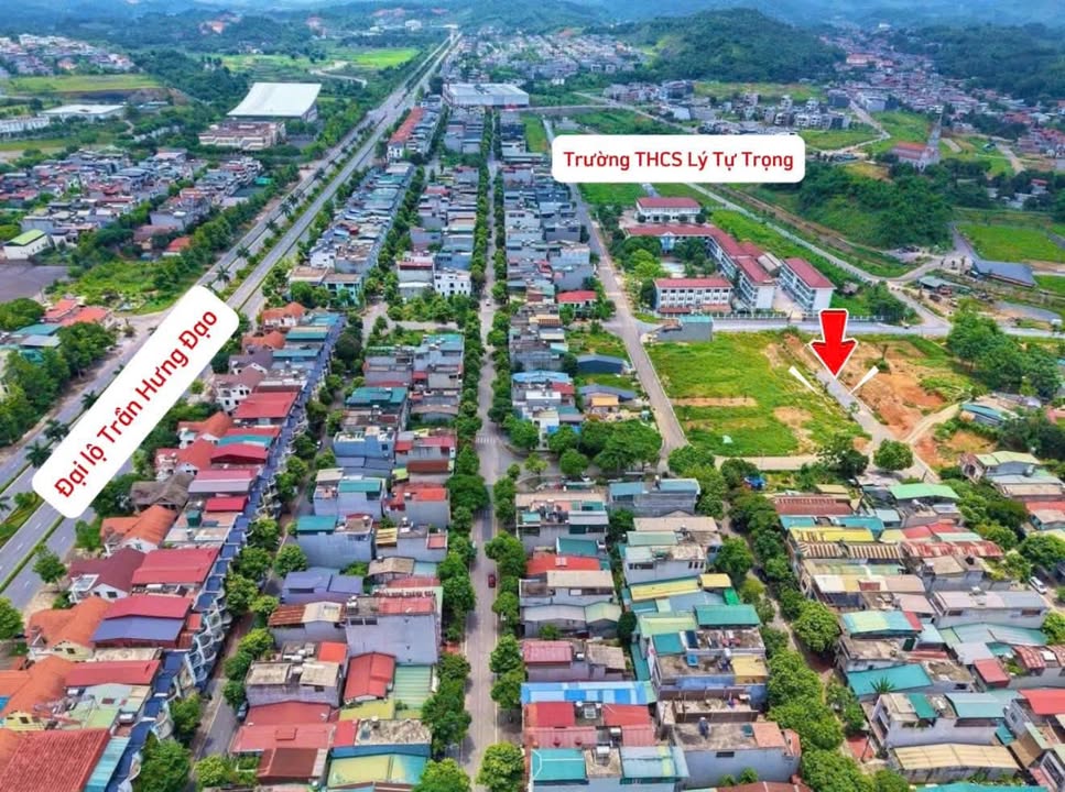 Lô đất B6 Bắc Lệnh, Cam Đường 115m² giá 2 tỷ - Vị trí đắc địa, dân trí cao!