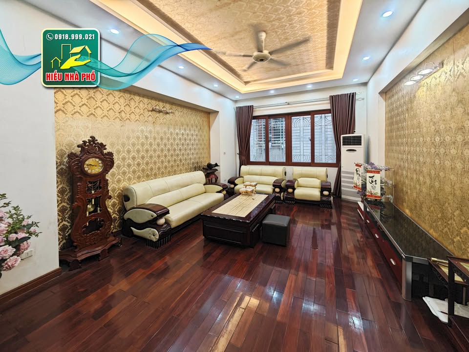 Bán nhà 5 tầng mặt tiền Nguyễn Thị Minh Khai 150m² - Kinh doanh đắc địa, chính chủ!