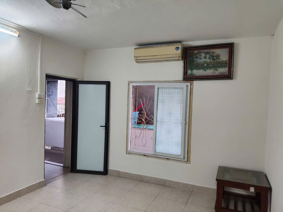 Căn hộ tập thể T4 nhà A Vĩnh Hồ 70m² giá 6.5 triệu - Ở ngay, tiện nghi đầy đủ!