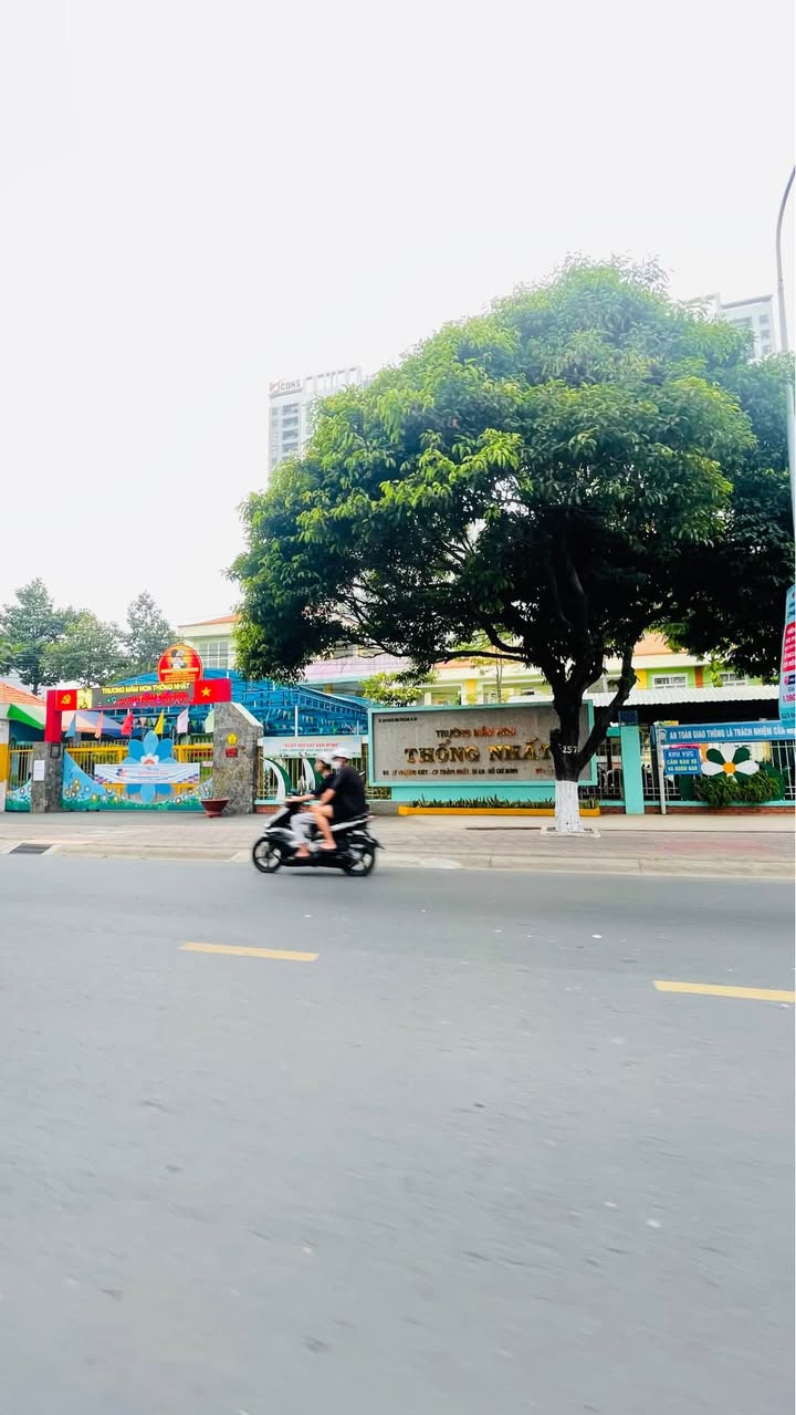 Đất mặt tiền đường số 2, khu TĐC Sóng Thần Dĩ An 200m² giá 9.5 tỷ - Đầu tư sinh lời hiệu quả!