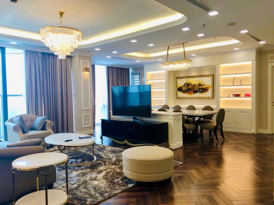 Căn hộ VinHomes Central Park Quận Bình Thạnh 186m² giá 38 tỷ - Tầng đẹp, View Sông trực diện!