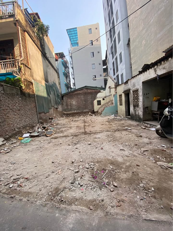 Đất nền quận Đống Đa 73m² giá 15.33 tỷ - Đầu tư xây Chung cư mini lý tưởng!