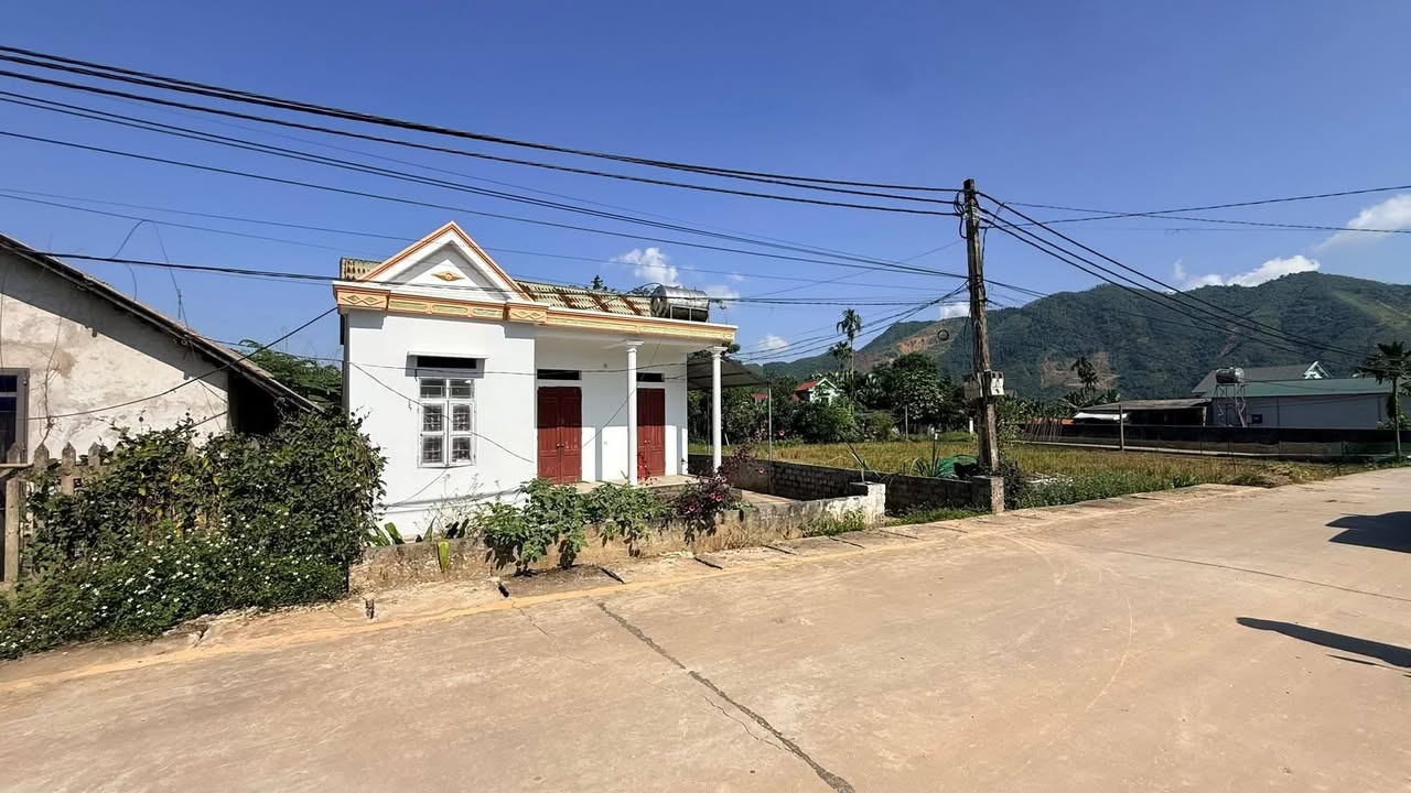 Lô đất 200m² tại Quốc lộ 70B, Huyện Hạ Hoà - Sổ hồng đầy đủ, giá chỉ 600 triệu!