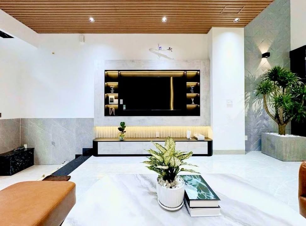 Nhà phố 3 tầng 74m² giá 8 tỷ - Sẵn sàng vào ở ngay!