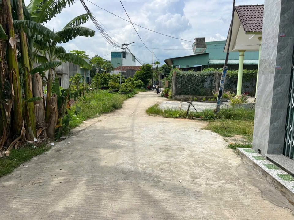 Nhà hẻm 521 Âu Cơ, Quận 11 - Diện tích 42m² giá 990 triệu - Khu sầm uất, tiện ích đầy đủ