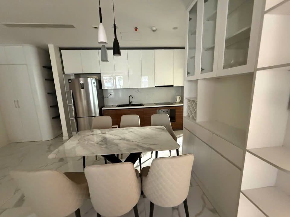 Căn hộ Sunshine City Bắc Từ Liêm 104m² giá 11 tỷ - Căn góc view quảng trường đẹp