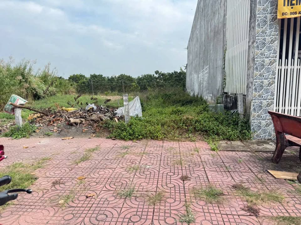 Đất thổ cư 90m² tại Khu dân cư Trường An, Vĩnh Long - Giá chỉ 1 tỷ VND!