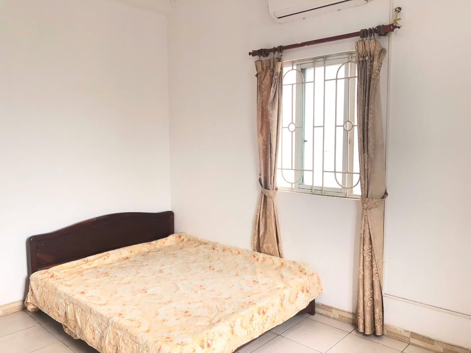 Phòng riêng cho thuê tại Ngõ 595 Lĩnh Nam - Chỉ 2.6 triệu/tháng - Chính chủ, đầy đủ tiện nghi!