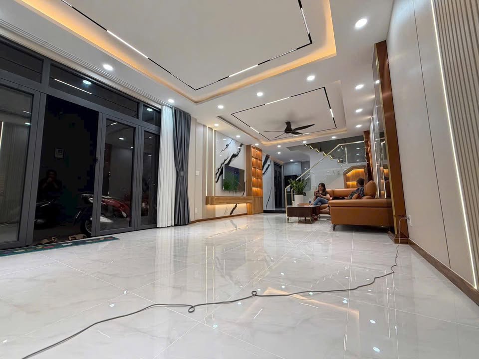 Nhà Mặt Tiền Đường Số 12, Bình Tân 63m² giá 7.5 tỷ - Sổ hồng chính chủ, công chứng ngay!