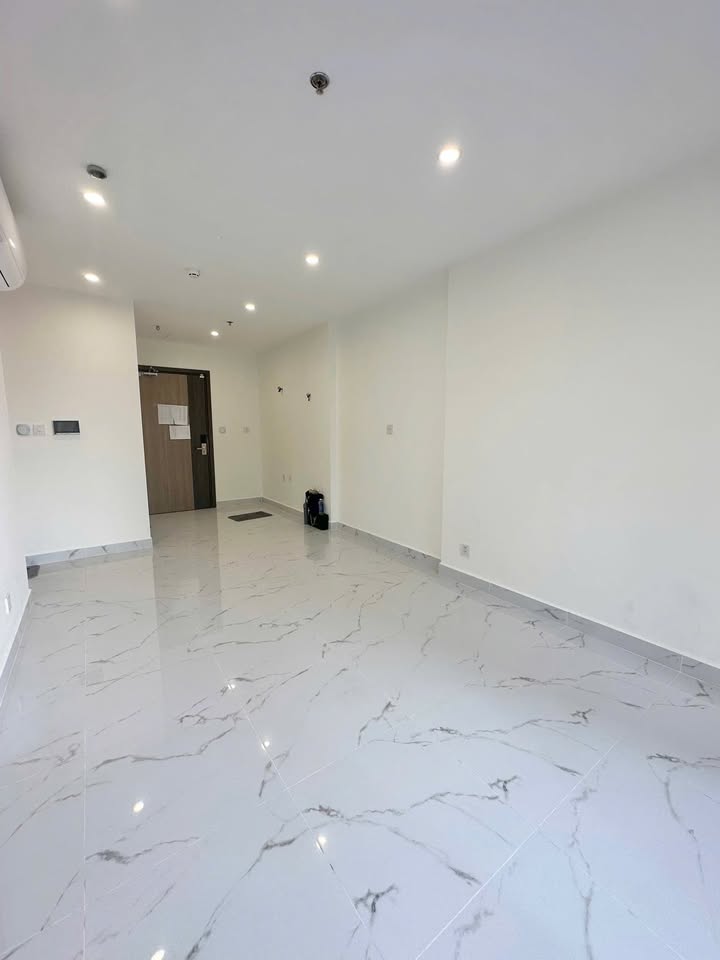 Căn hộ Glory Heights Thủ Đức 2PN giá 6 triệu - Nhà trống có máy lạnh, view hồ bơi!