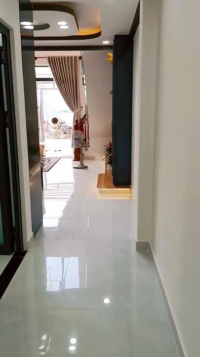 Nhà phố Cần Giuộc 99m² giá 2.38 tỷ - Hoàn công, tặng nội thất