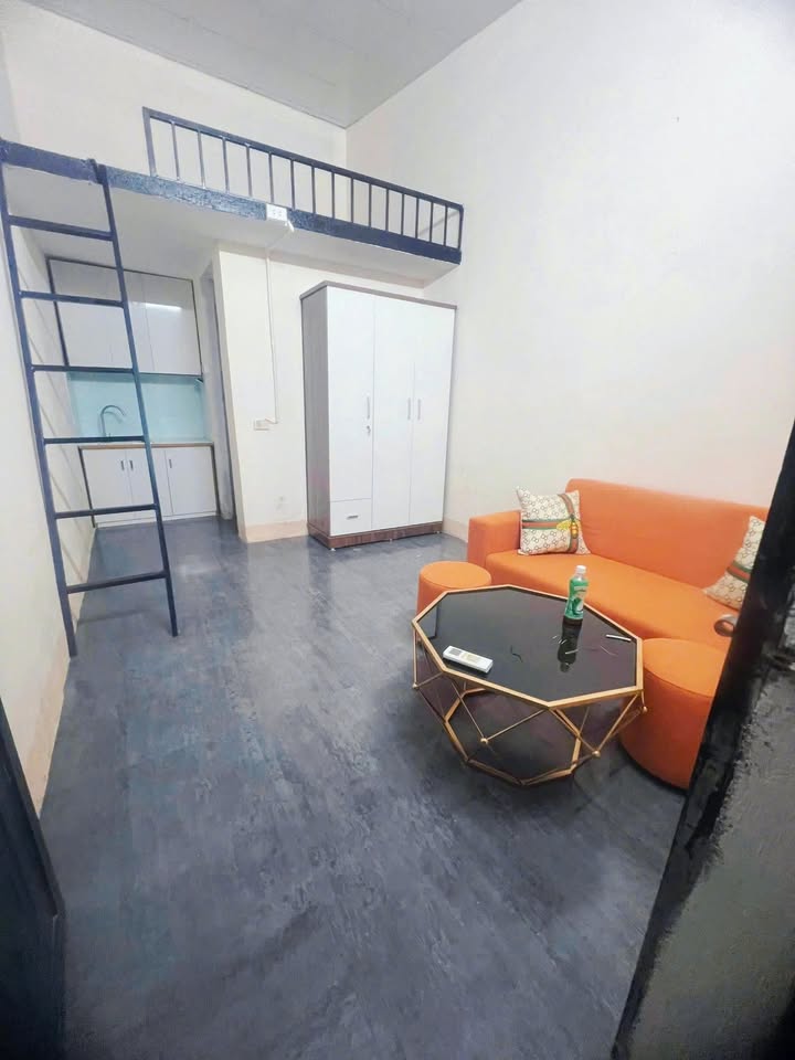 Phòng cho thuê Ngõ 192 Lê Trọng Tấn 3.3 triệu - Vệ sinh khép kín, gác xép mới sơn lại!