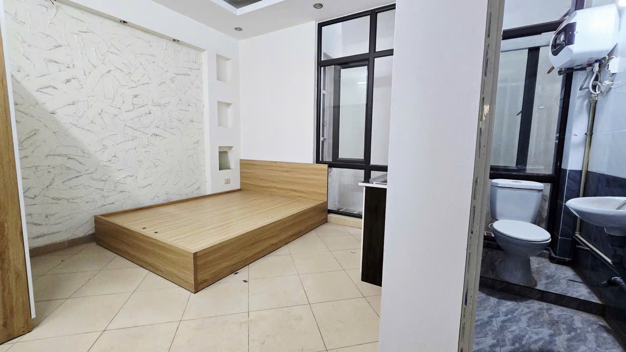 Phòng cho thuê tại 29 Nguyễn Chí Thanh, 4 phòng giá 3.7 triệu - Sẵn sàng vào ở!