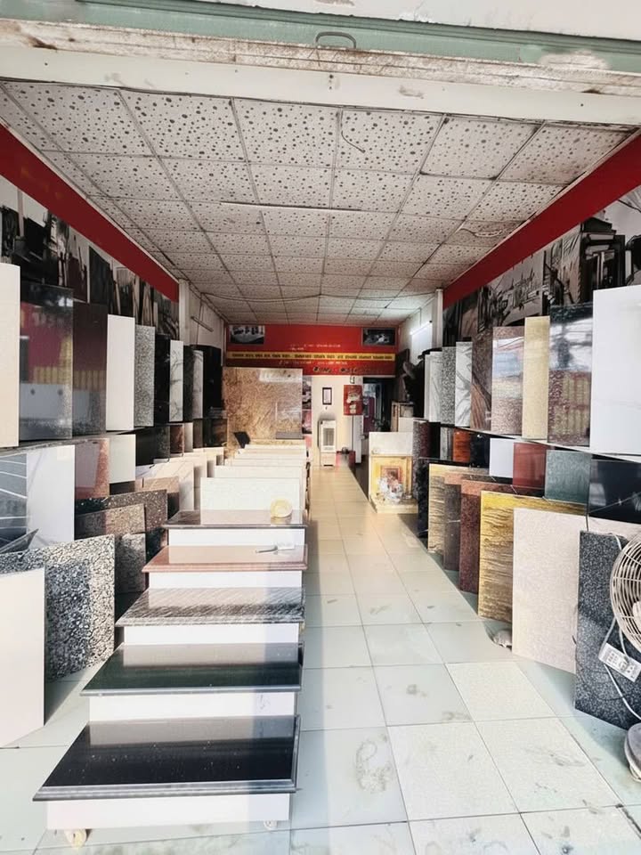 Nhà mặt tiền Lê Văn Khương, Quận 12, 108m² giá 9.x tỷ - Giảm ngay 400 triệu!