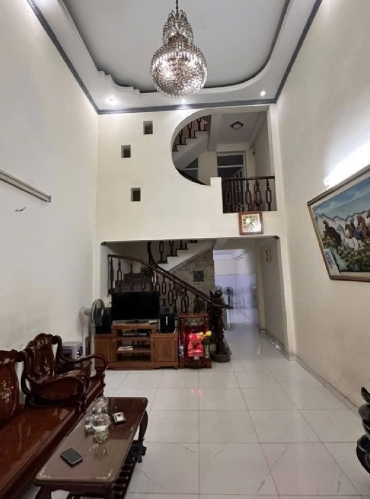 Nhà 4 tầng đường Nguyễn Văn Quỳ, Quận 7, diện tích 60m² giá 6 tỷ - Sổ hồng riêng, công chứng ngay!