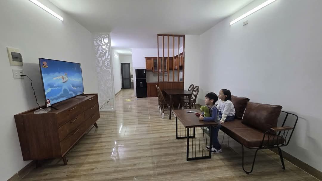 Nhà cho thuê Hòa Cường Nam 65m² giá 12 triệu - Đầy đủ nội thất, ô tô đậu thoải mái!