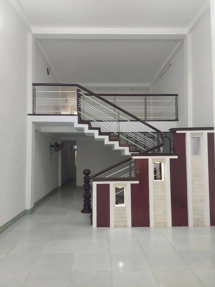 Nhà cho thuê mặt tiền Lý Triện, Đà Nẵng 80m² giá 10 triệu - Không gian sống lý tưởng!