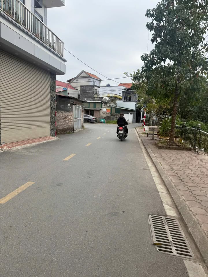 Bán nhà mặt phố Đặng Xá 58m² giá 7 tỷ - Kinh doanh sầm uất, view hồ thoáng!