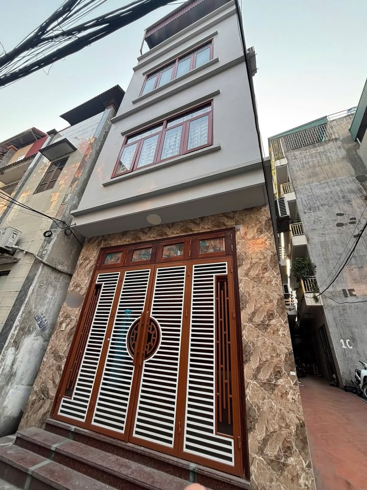 Đất lô góc Vũ Xuân Thiều 48m² giá 10 tỷ - Ô tô đỗ cửa, vị trí đắc địa!