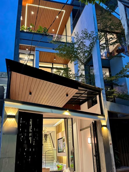 Nhà 3 tầng kiệt ô tô An Dương Vương, TP Huế, 76m², giá 4,xx tỷ - Sẵn sàng vào ở ngay!