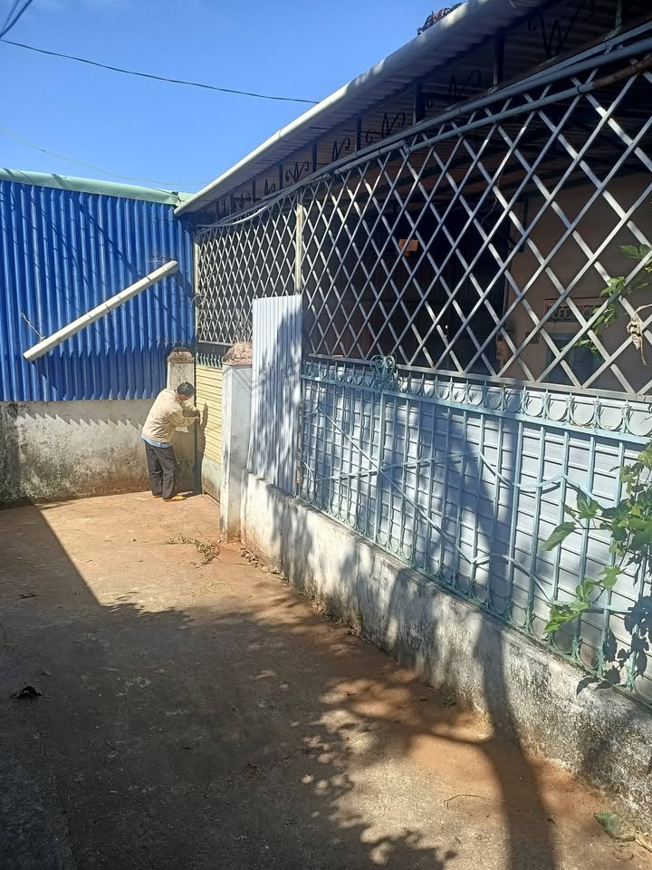 Nhà nguyên căn 100m² hẻm 17/3, Thống Nhất - Chỉ 1 triệu/tháng!