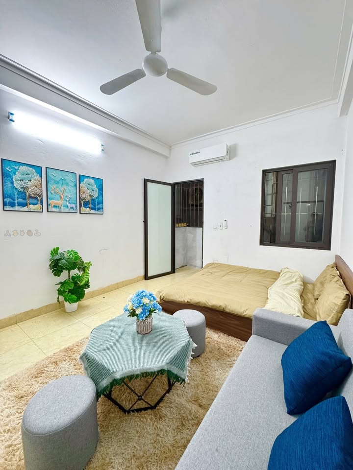 Studio cho thuê tại Miếu Đầm, 25m² giá 3.35 triệu - Đón nhận thú cưng!